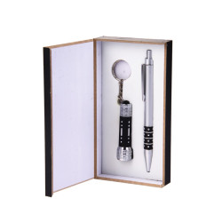 SET BOLIGRAFO LLAVERO LINTERNA EN CAJA