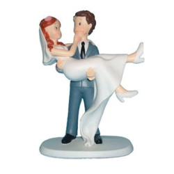 FIGURA PASTÍS NUVIS A BRAÇOS