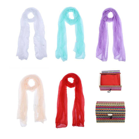 COLORFUL SCARF PRESENTED IN A GIFT BOX