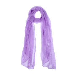 COLORFUL SCARF PRESENTED IN A GIFT BOX